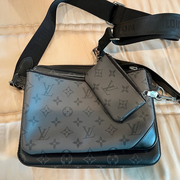Louis Vuitton Trio Messenger - Picture 3 of 5